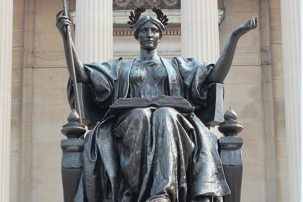 Statue of a lady