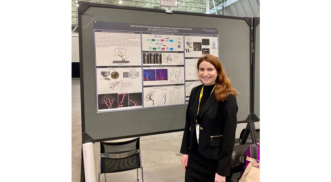 Eavan Donovan is pictured presenting a research poster. 
