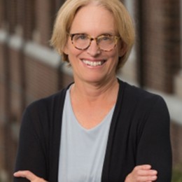 Photo of Darcy B. Kelley
